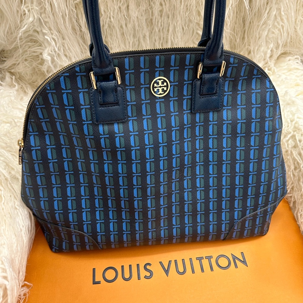 Tory Burch Robinson Dome Bag - Picture 2 of 12